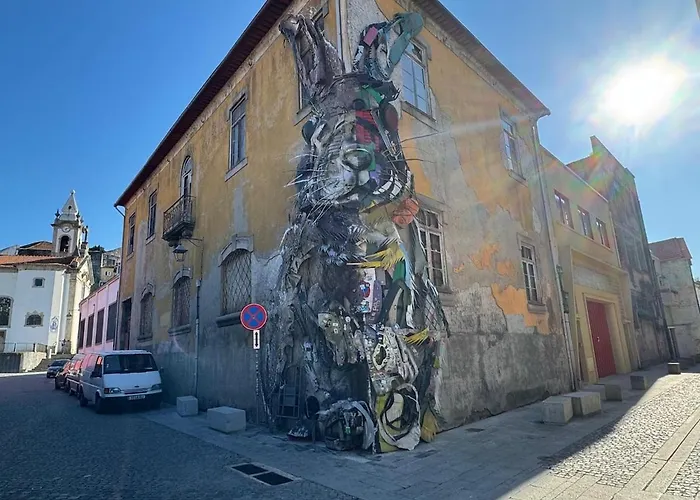 Riverside By Luis Bridge, Wow & Half Rabbit * Vila Nova de Gaia