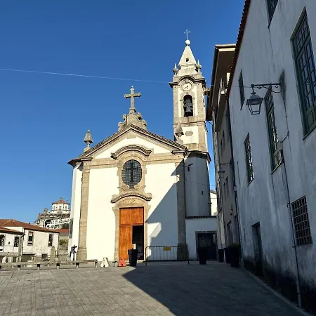 Riverside By Luis Bridge, Wow & Half Rabbit Vila Nova de Gaia